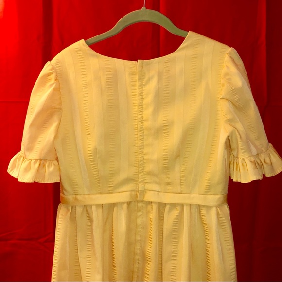 Yellow Sundress With Ruffled Sleeves - Picture 5 of 6